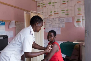 L'ONG CARE mène des projets pour garantir le droit à la santé