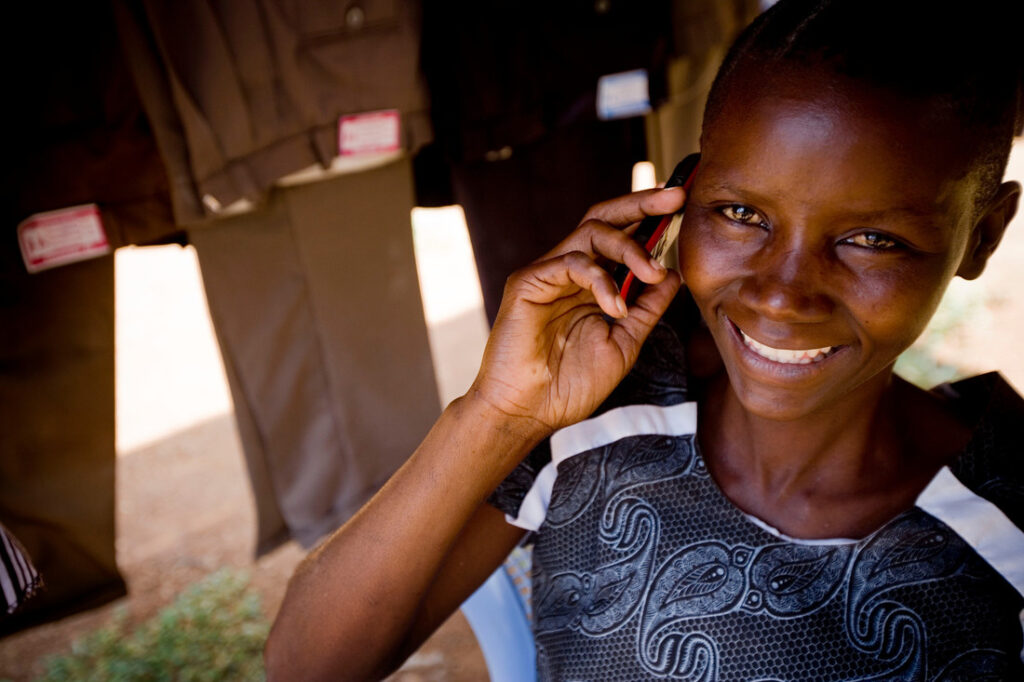 Par téléphone ou pas email, contactez notre service donateurs qui pourra répondre à vos interrogations