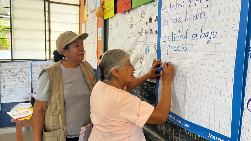 L'ONG CARE lutte contre l'illettrisme au Pérou