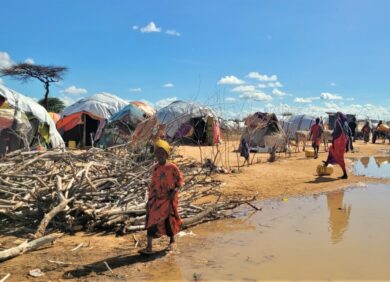 L'ONG CARE se mobilise lors du sommet de juin et lutte contre les conséquences du changement climatique.