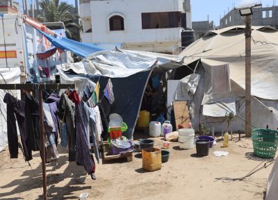 unt tente dans un camp de déplacés à Gaza