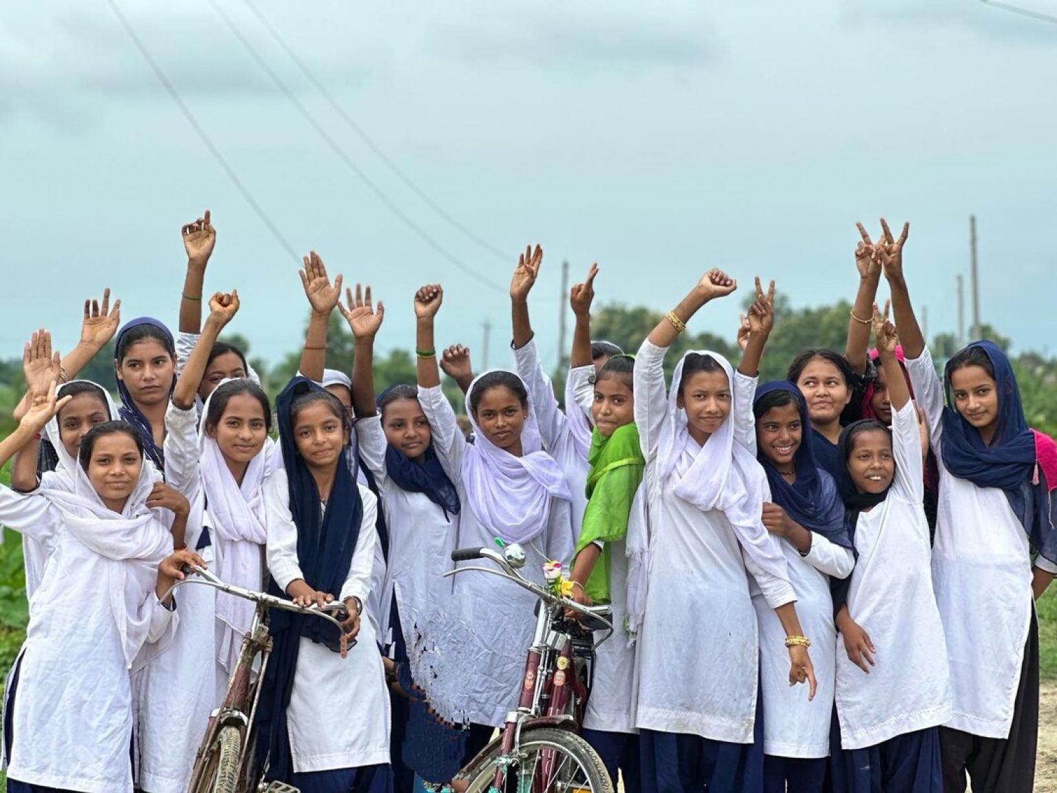 Un groupe d'écolière au Népal