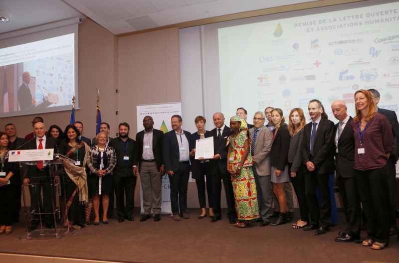 L'association CARE fait partie des 60 ONG qui ont remis une lettre ouverte sur le climat à Laurent Fabius.