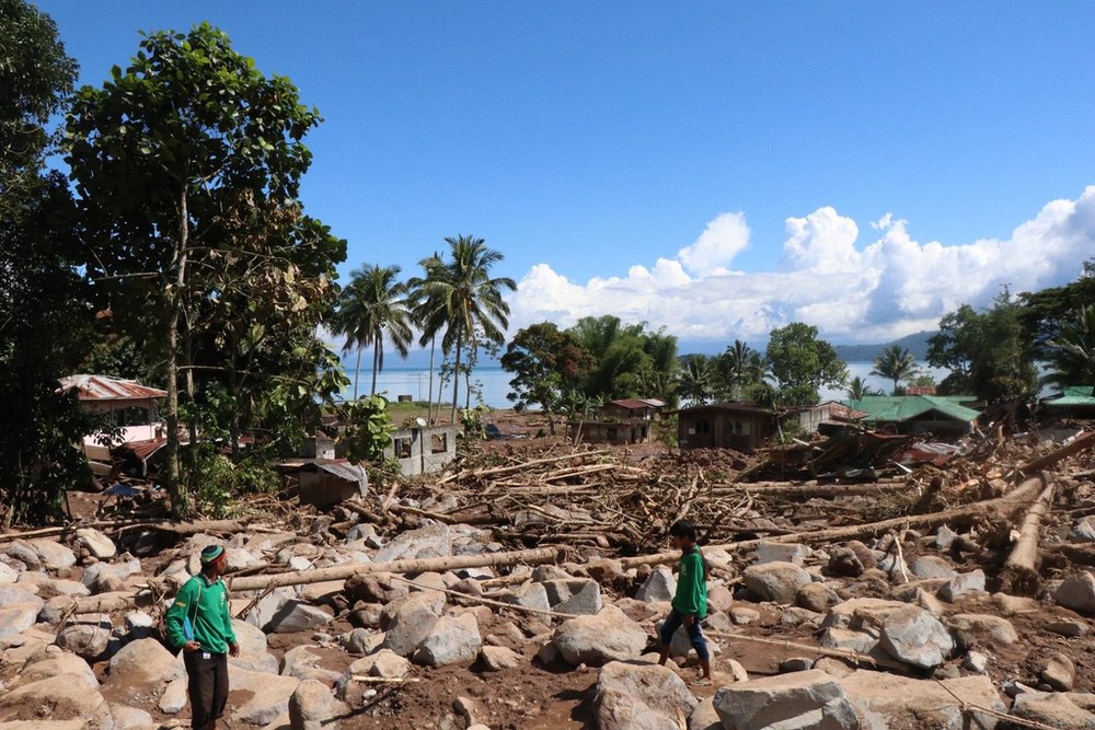 L'association humanitaire CARE apporte une aide d'urgence aux Philippines