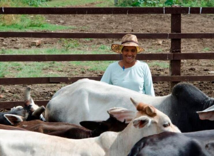 Elena soutient un élevage durable pour nourrir toute une région