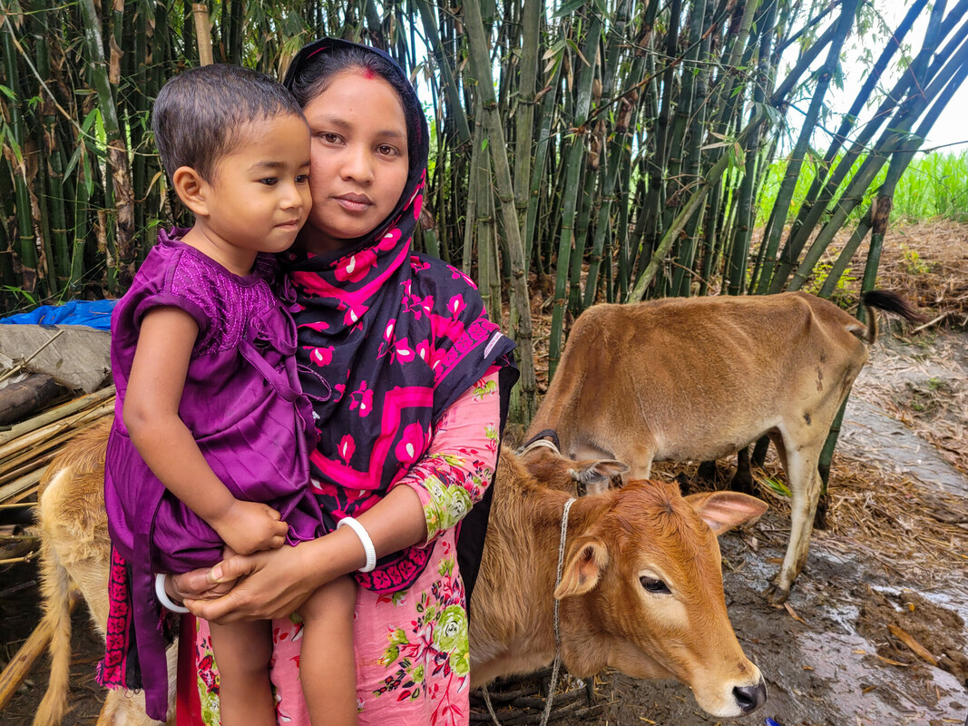 L'ONG CARE soutient Priyanka et sa fille Pollobi au Bangladesh.