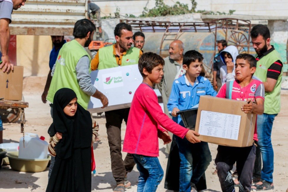 L'association humanitaire CARE apporte une aide aux Syriens qui fuient Alep