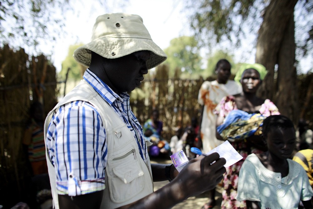 L'association CARE apporte une aide aux populations victimes de la guerre au soudan du sud