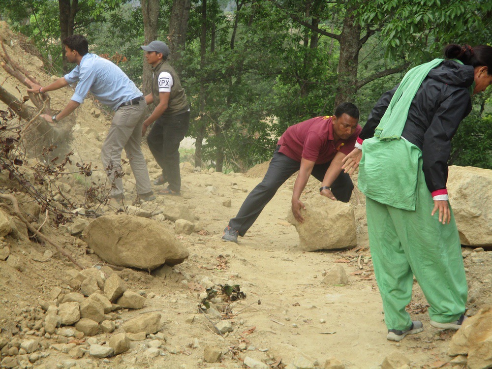 L'association humanitaire CARE vient en aide aux victimes du séisme au Népal.