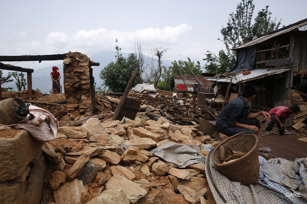 L'association humanitaire CARE vient en aide aux victimes du séisme au Népal