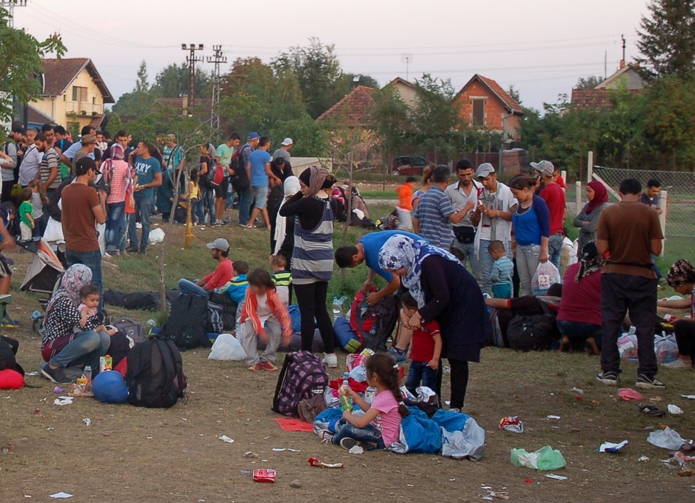 L'association CARE apporte une aide aux migrants en Serbie