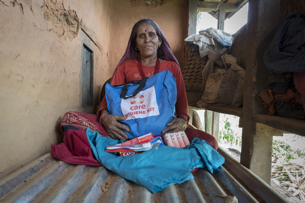 Six mois après le séisme au Népal, le témoignage de Mirsi, qui reçoit une aide humanitaire et de reconstruction de l'association CARE