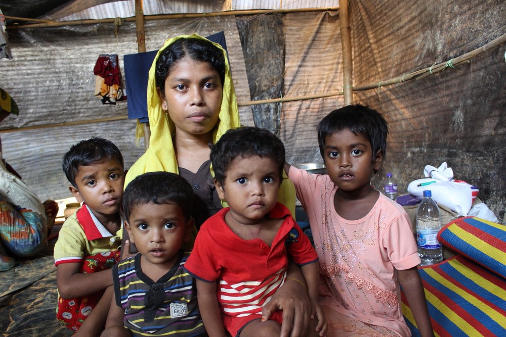 L'association humanitaire CARE apporte une aide aux réfugiés rohingyas