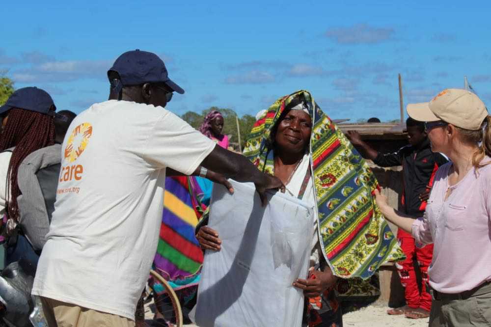 Au Mozambique, l'association CARE apporte une aide d'urgence aux victimes du cyclone Kenneth.