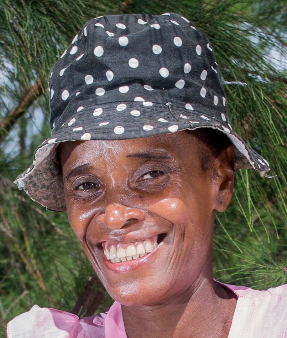 A Madagascar, Josiane et CARE mènent des projets de de reforestation
