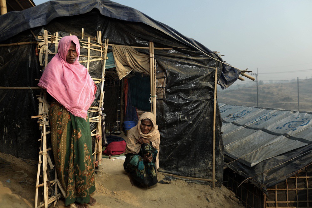 Fatima a fui les violences au Myanmar, comme plus de 900 réfugiés rohingyas qui vivent aujourd'hui dans des camps au Bangladesh.
