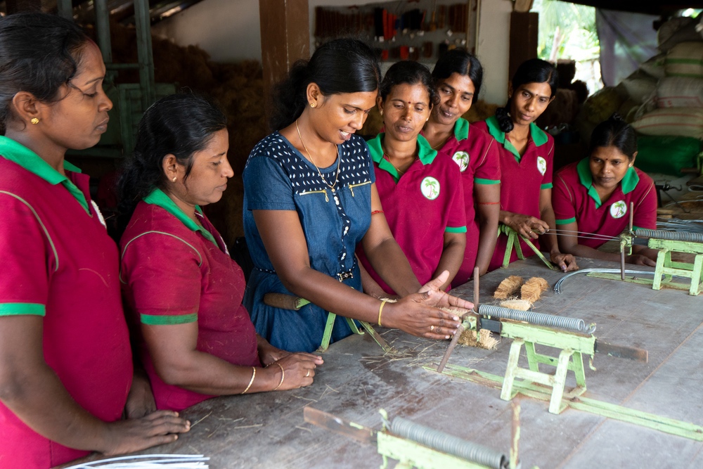 L'association aide les femmes à créer leur entreprise au Sri Lanka.