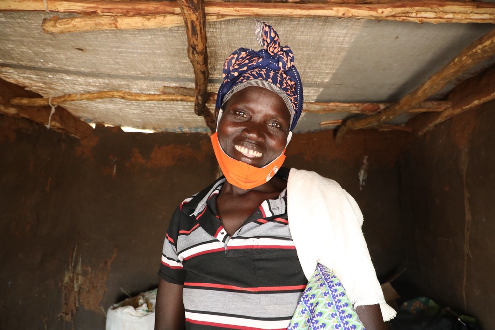 Portrait de Nyoka, réfugiée sud-soudanaise soutenue par CARE en Ouganda.